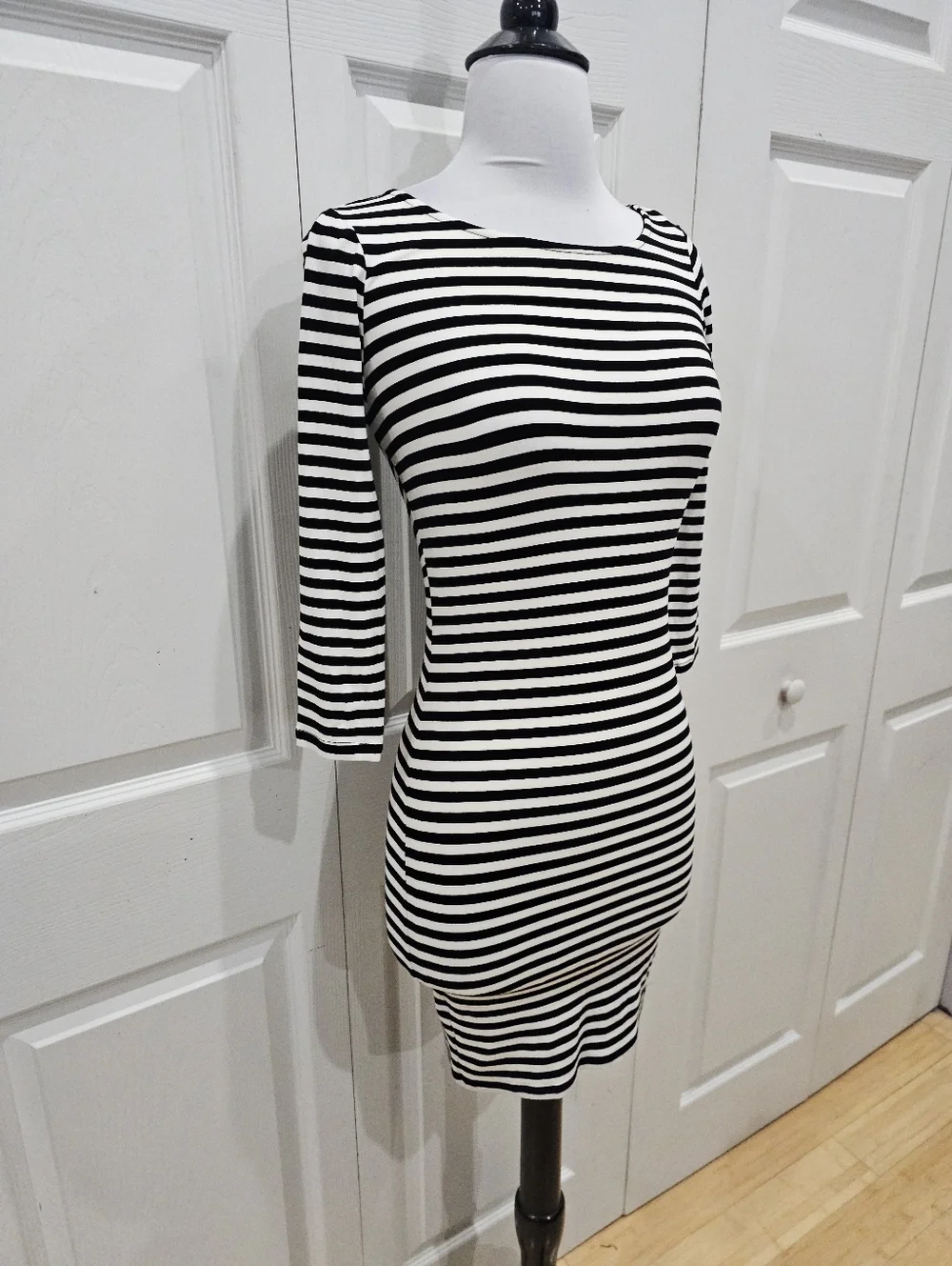 Forever 21 Black & White Striped Bodycon 3/4 Sleeve Basic Stretchy Dress S - Picture 2 of 9